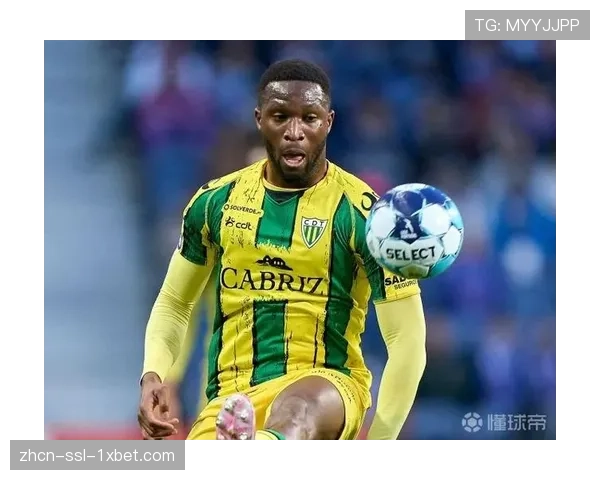 朗斯后卫丹索接受专访，谈如何在低位防守中保持沟通与纪律